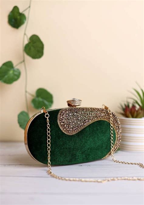 emerald green evening clutch.